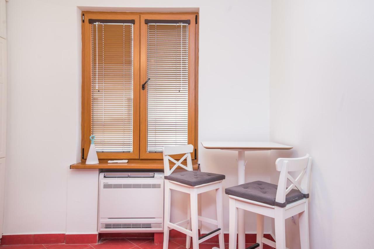 Designer & Luxurious, Business, One Bedroom Apartment In Top Central Sofia By Flat Mаnager Luaran gambar