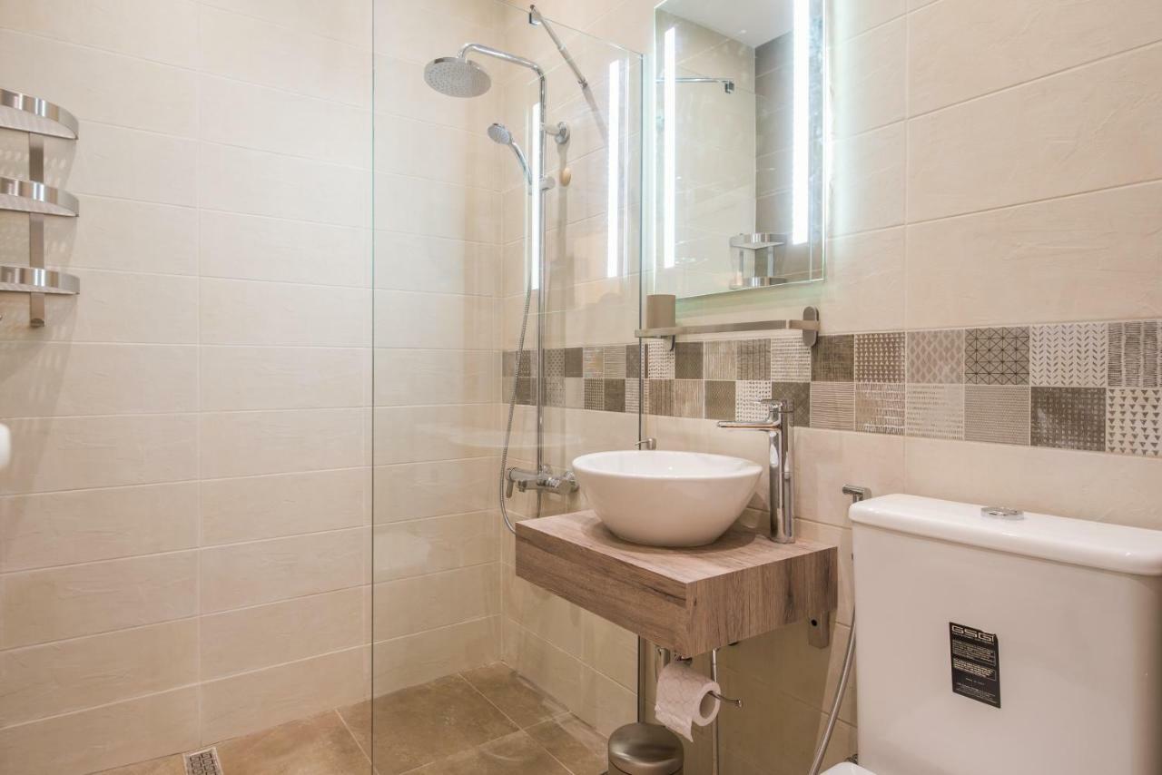 Designer & Luxurious, Business, One Bedroom Apartment In Top Central Sofia By Flat Mаnager Luaran gambar